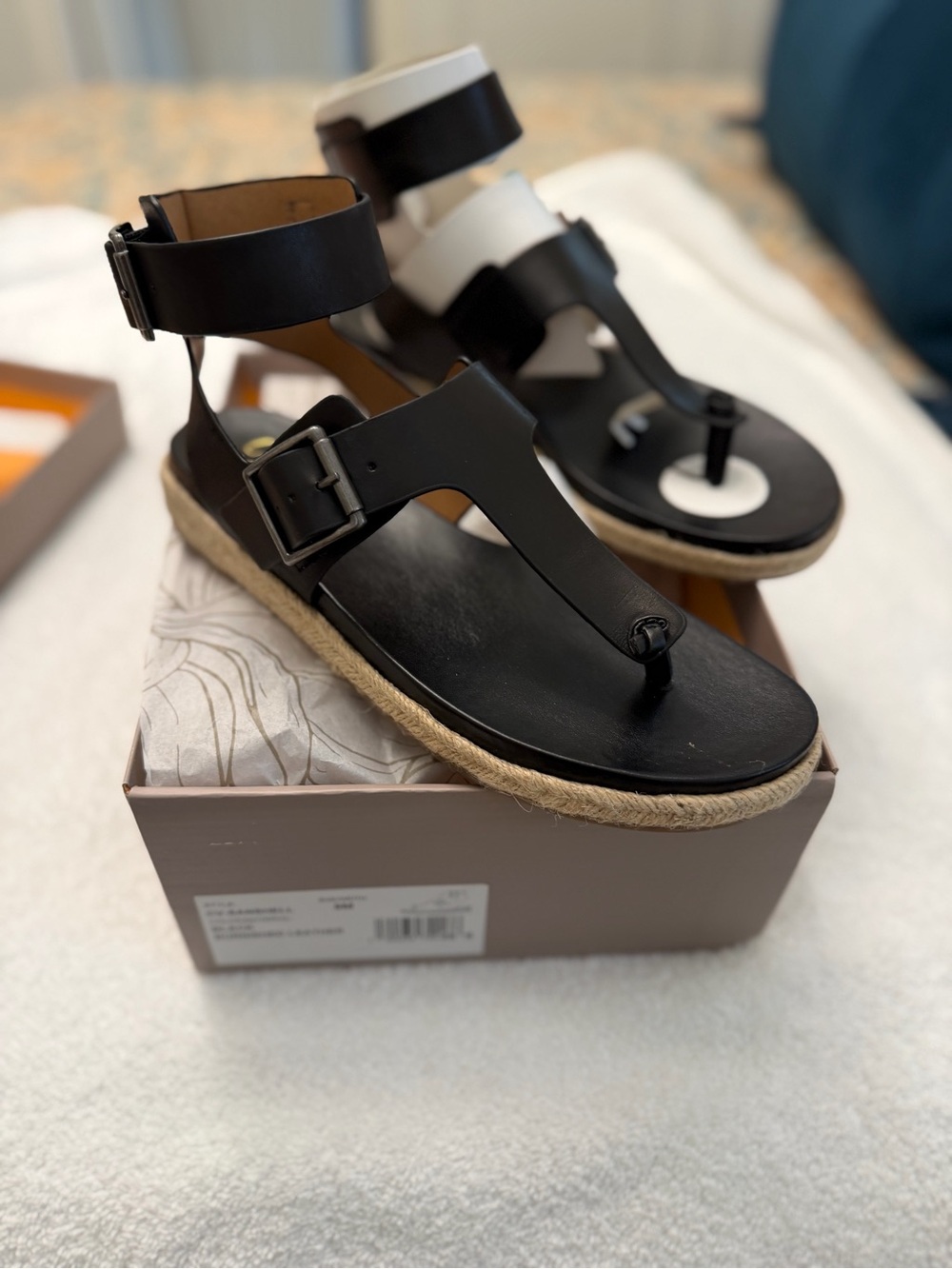 Crown Vintage Black Leather Ankle-Strap Toe-Ring Sandals